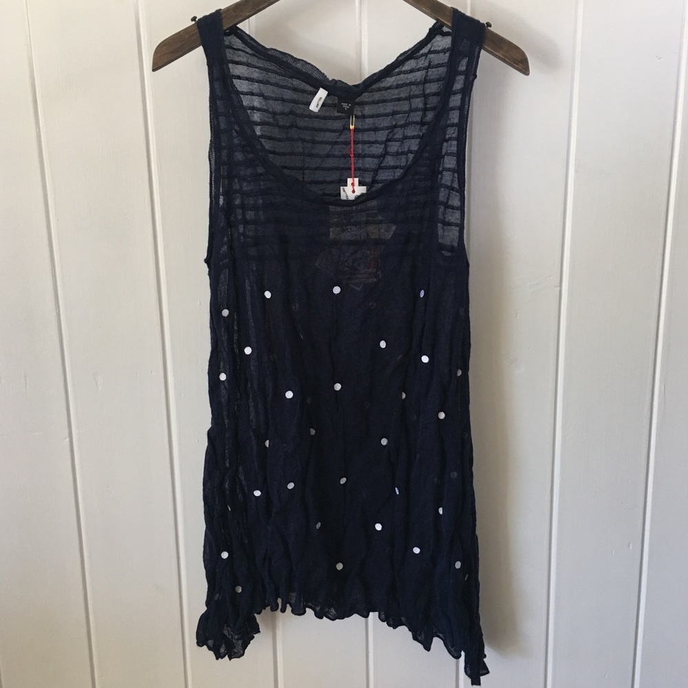 ⚡️NWT⚡️Smitten polka dot tank